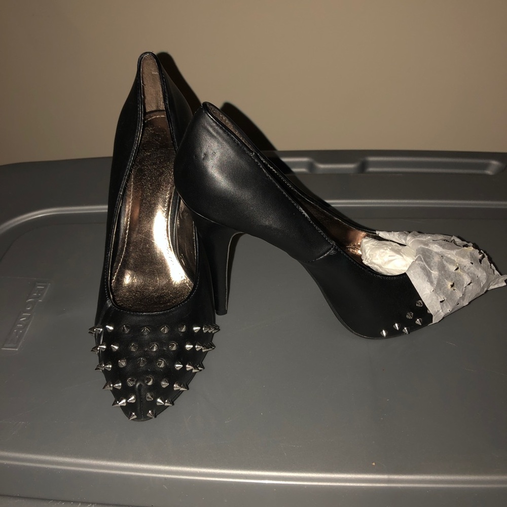 SPIKED HEELS
